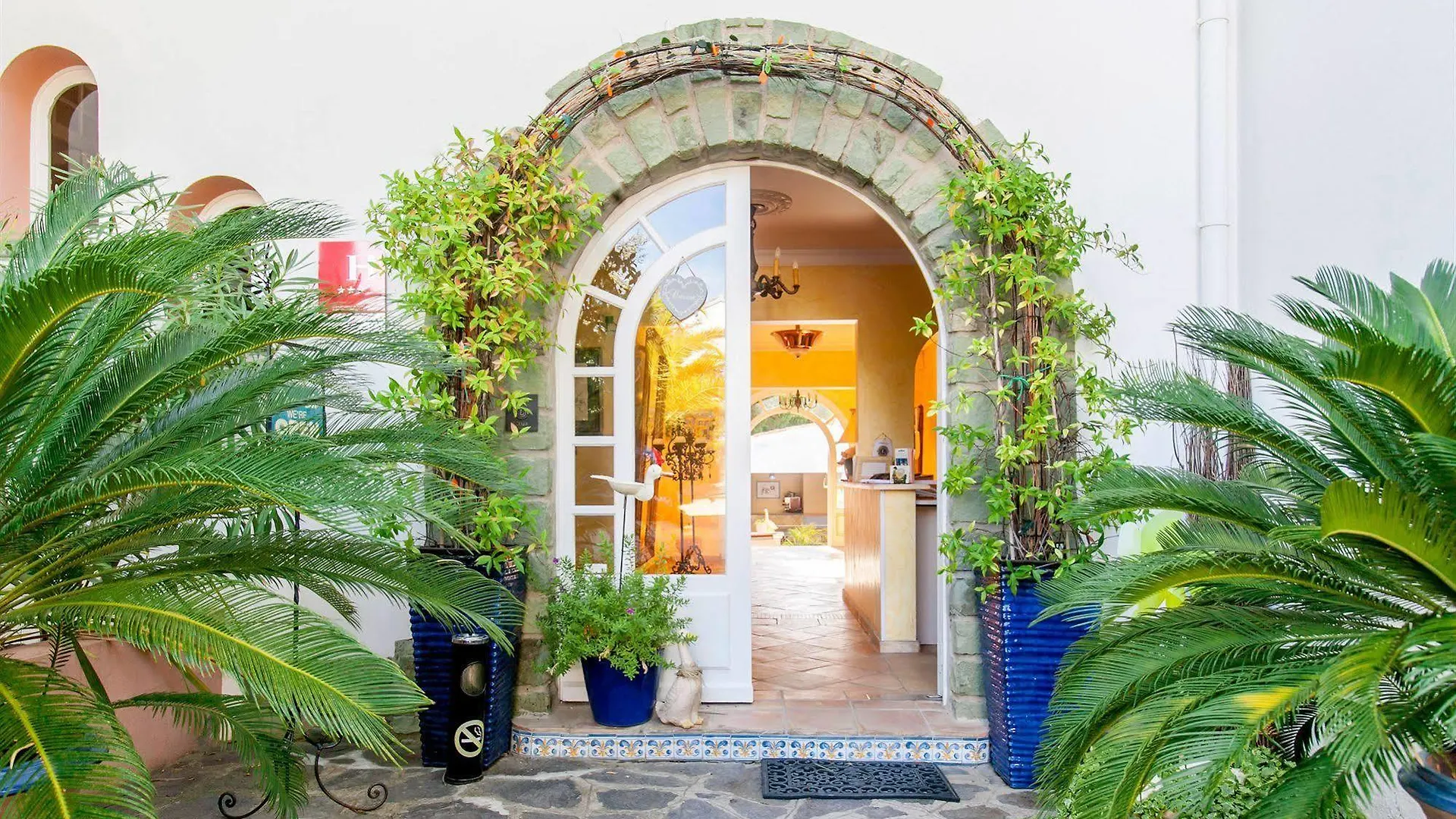 Hotel Villa Provencale Cavalaire-sur-Mer 3*,